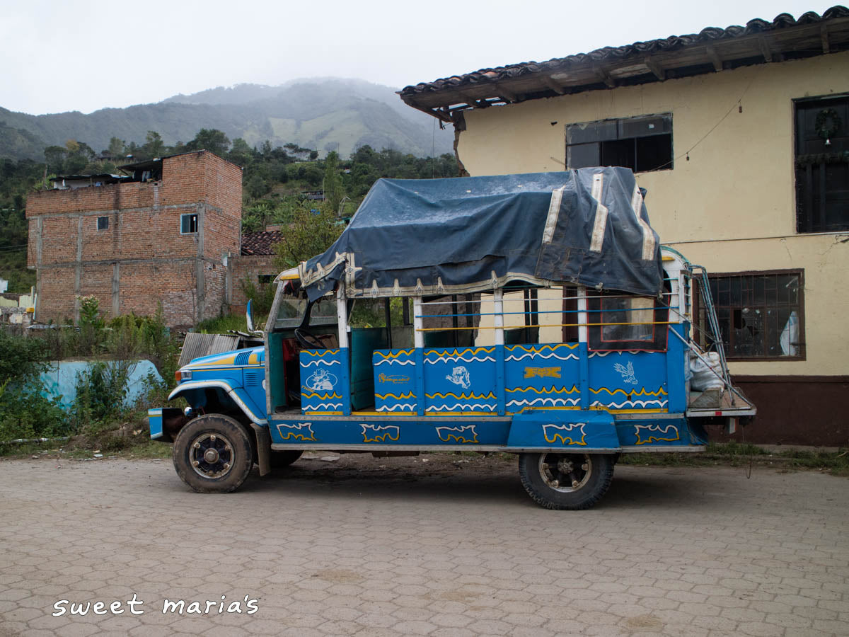  the morning clouds lift from the páramo town of Aponte