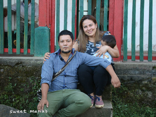 Sandoval family at their coffee farm Canta Ranas in Santa Isabel