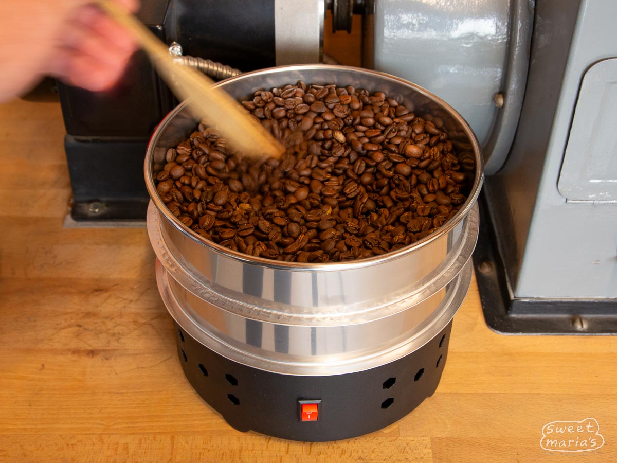 Stirring can help release chaff. It isn't needed for cooling.