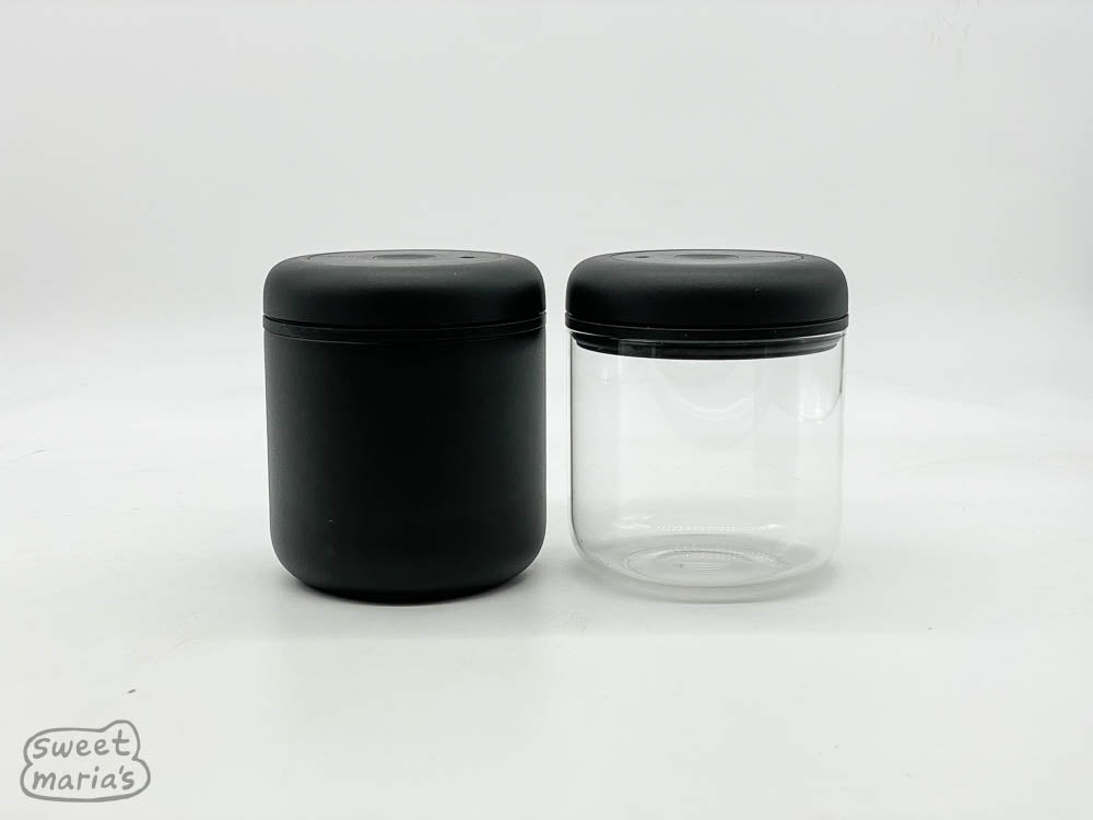 Atmos Vacuum Coffee Canister .7L -Black