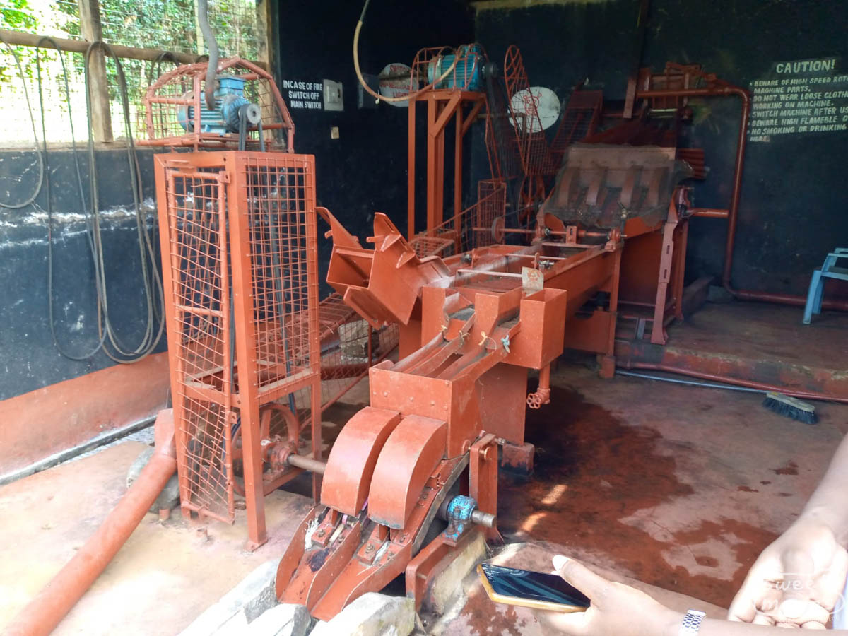 A four-disc "McKinnon" style depulper used to process whole cherries down to the green coffee seeds. This is from another Kirinyaga factory, not Karani (we haven't visited).