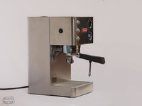  they don't have the professional standard 58 mm portafilter the Victoria has.