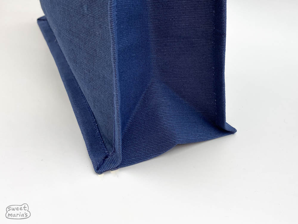  long handle. It's pretty comfortable. Sweet Maria's Blue Jute Tote